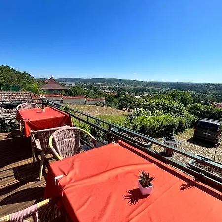 Fonix Wellness Panzio 2 B Epulet B&B *