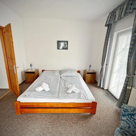 B&B Fonix Wellness Panzio 2 B Epulet Hévíz